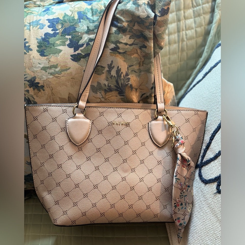 Cream patterned Nine West Purse